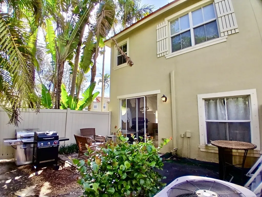 247 Lake Monterey Circle Boynton Beach FL 33426