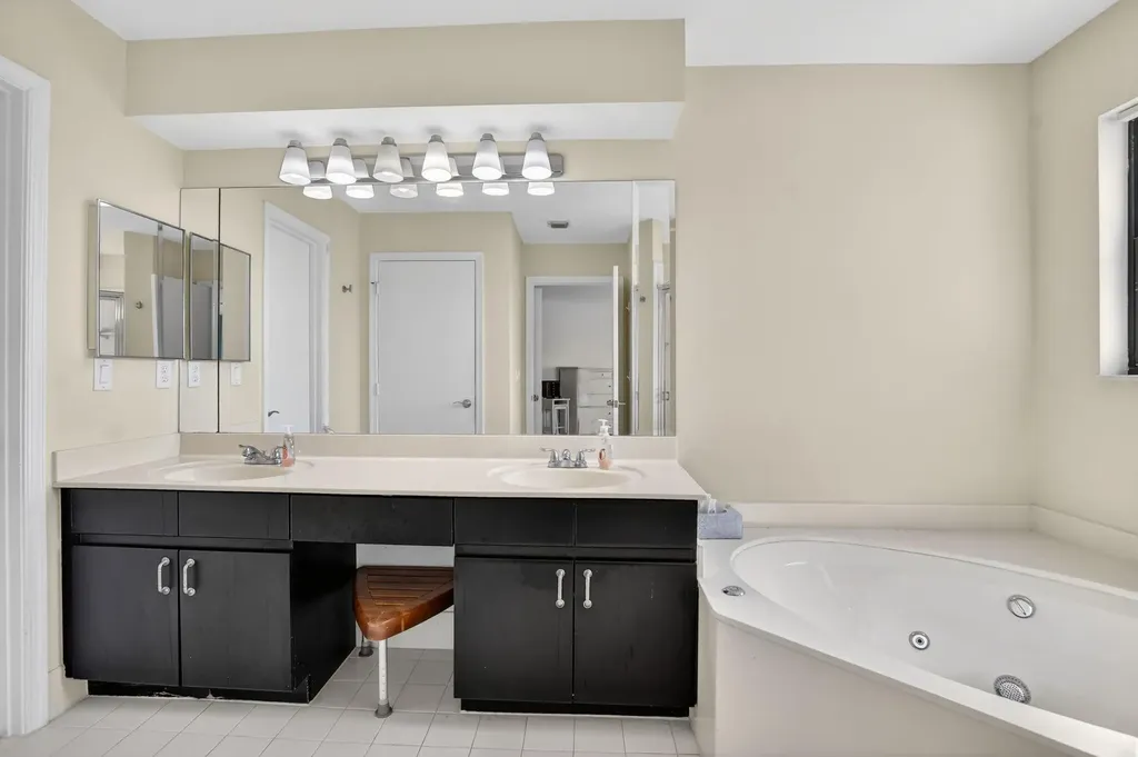 10548 Mendocino Lane Boca Raton FL 33428