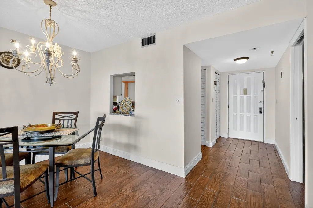 5340 NW 2nd Avenue Boca Raton FL 33487