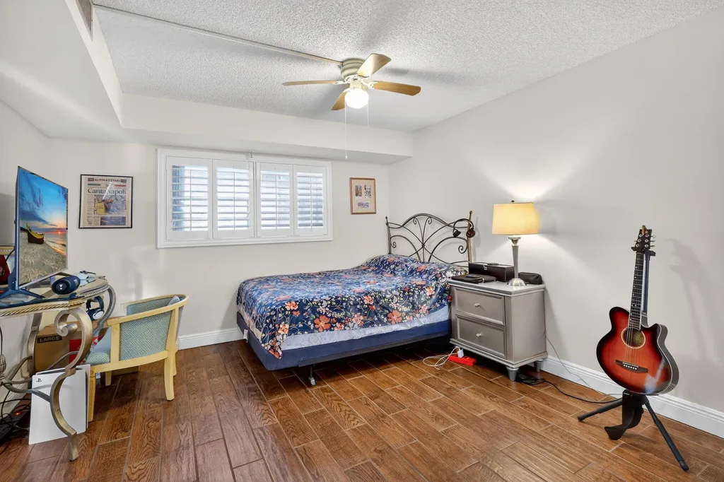 5340 NW 2nd Avenue Boca Raton FL 33487