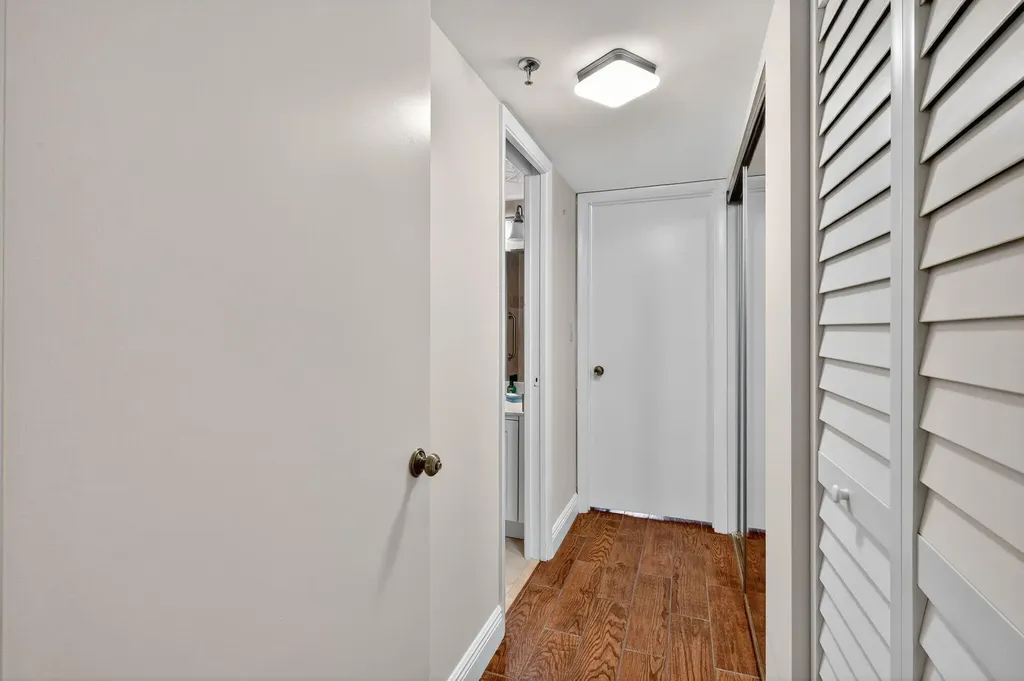 5340 NW 2nd Avenue Boca Raton FL 33487