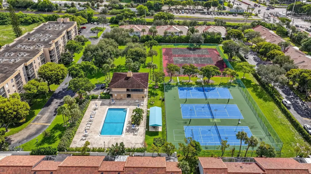 5340 NW 2nd Avenue Boca Raton FL 33487