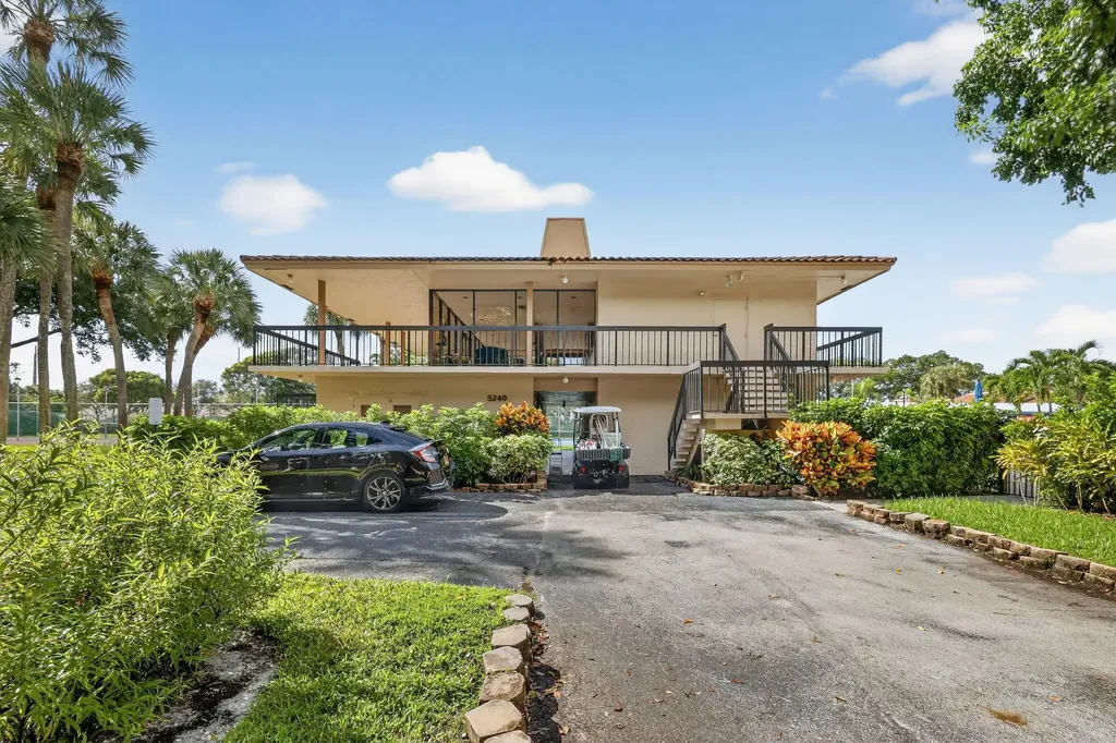 5340 NW 2nd Avenue Boca Raton FL 33487