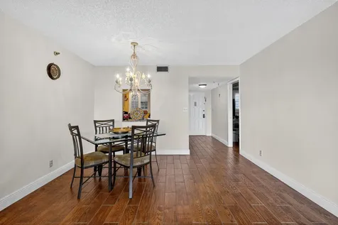 5340 NW 2nd Avenue Boca Raton FL 33487