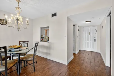 5340 NW 2nd Avenue Boca Raton FL 33487