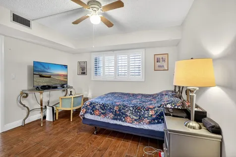 5340 NW 2nd Avenue Boca Raton FL 33487