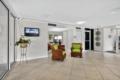 5340 NW 2nd Avenue Boca Raton FL 33487