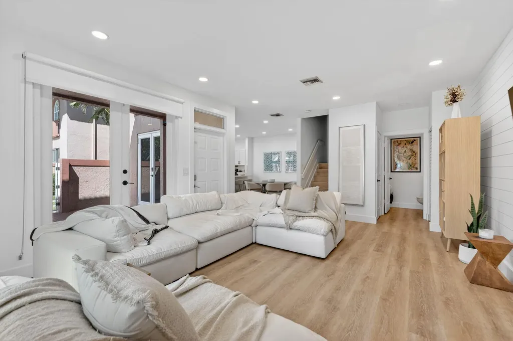 11892 Royal Palm Boulevard Coral Springs FL 33065