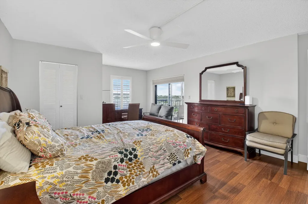 6866 Huntington Lane Delray Beach FL 33446