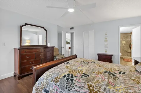 6866 Huntington Lane Delray Beach FL 33446