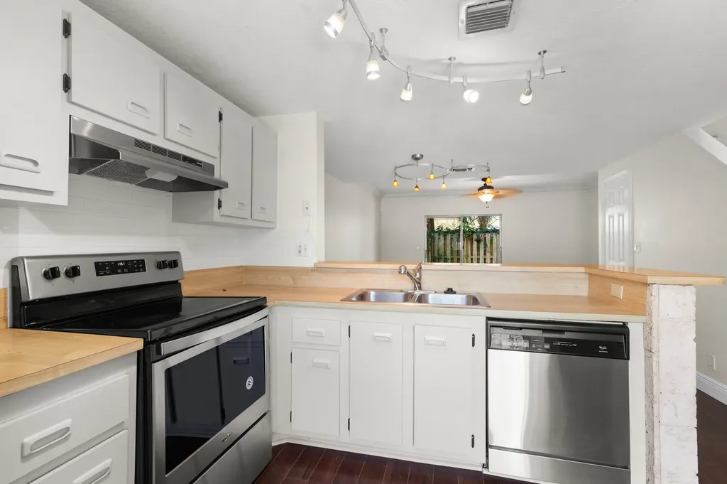2521 NE 15th Street Pompano Beach FL 33062