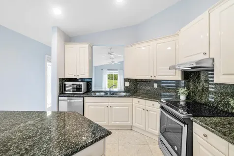 5713 Boynton Bay Circle Boynton Beach FL 33437