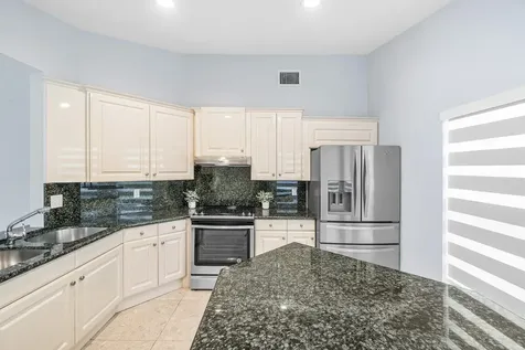 5713 Boynton Bay Circle Boynton Beach FL 33437