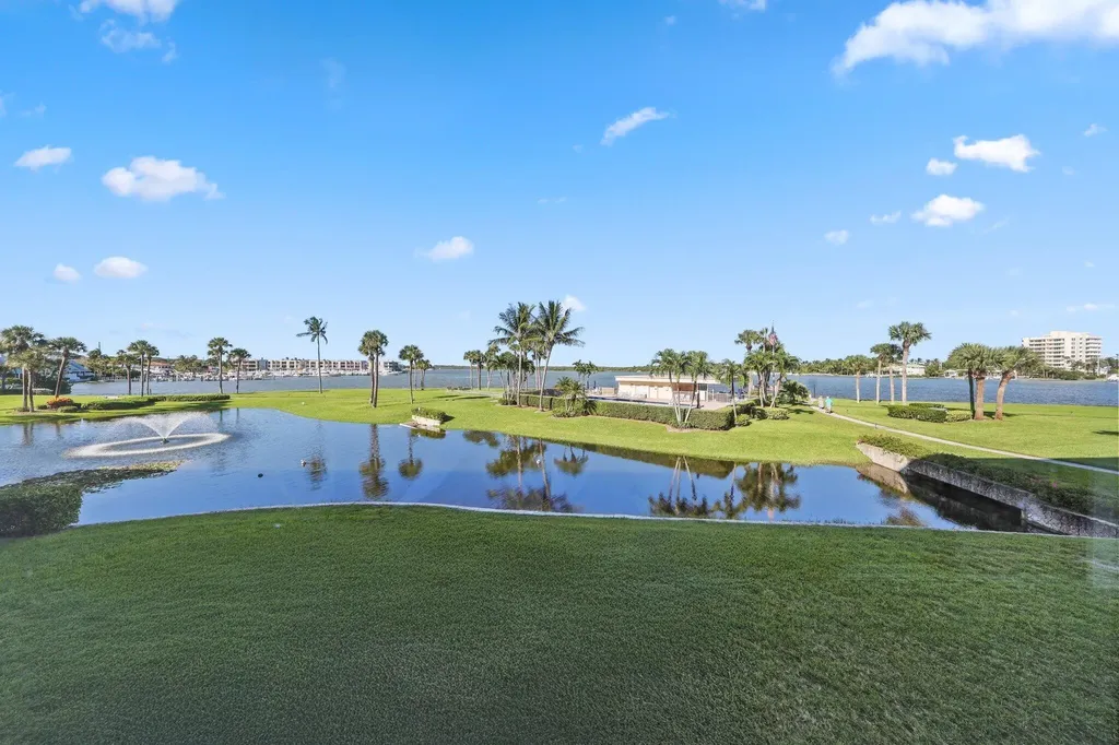 200 Intracoastal Place Jupiter FL 33469