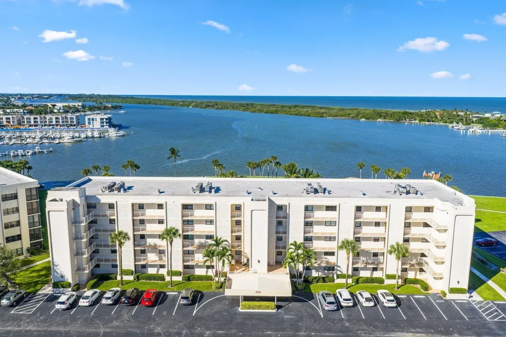 200 Intracoastal Place Jupiter FL 33469