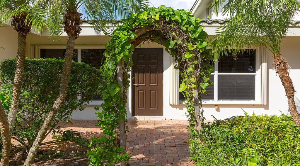 2003 Bay Drive Pompano Beach FL 33062