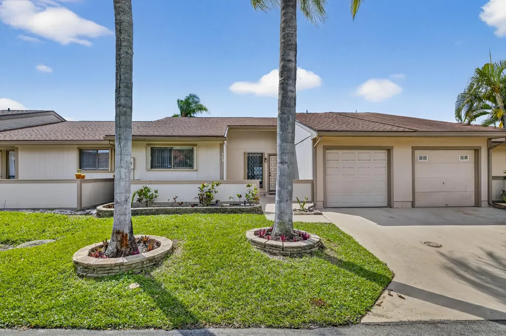 23 Walcott Drive Boynton Beach FL 33426