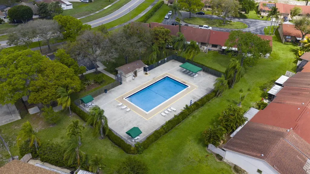 23 Walcott Drive Boynton Beach FL 33426