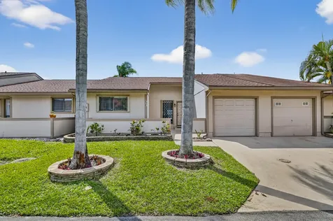 23 Walcott Drive Boynton Beach FL 33426