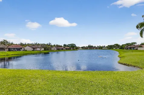23 Walcott Drive Boynton Beach FL 33426