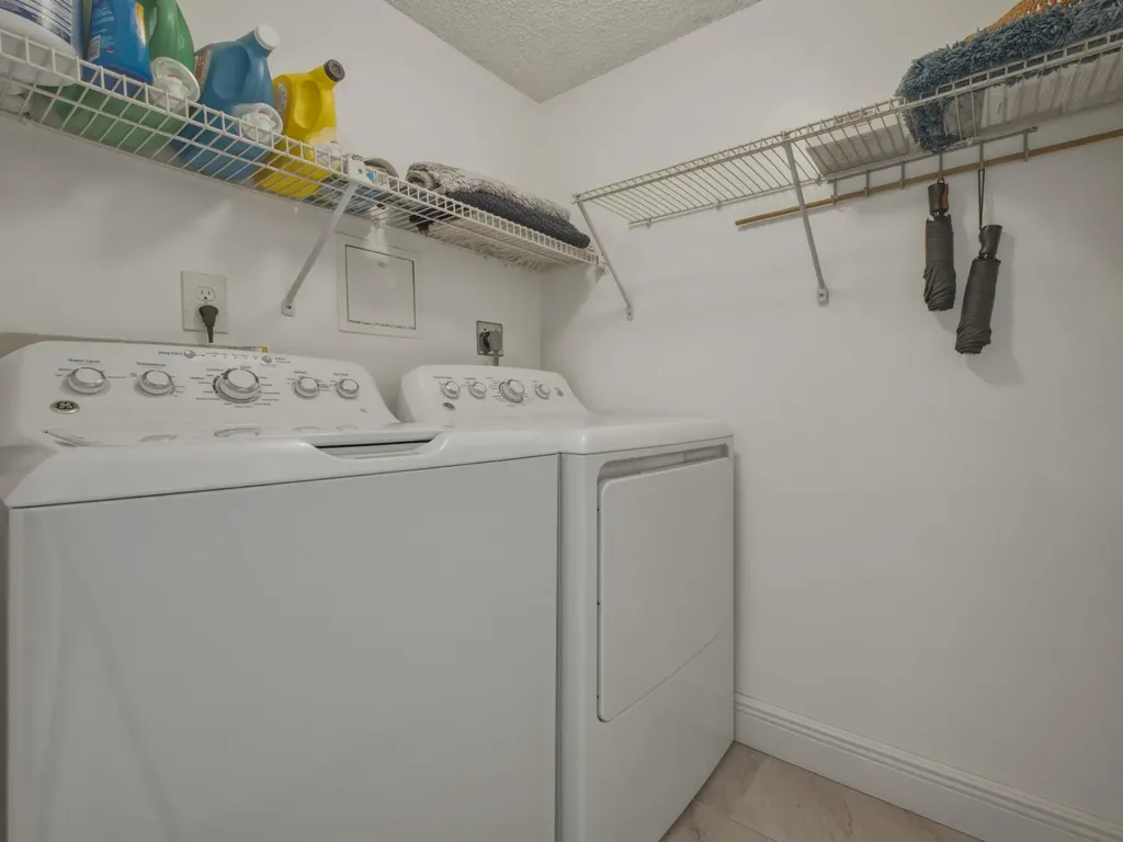 6698 N 10th Avenue Avenue N Lake Worth FL 33467