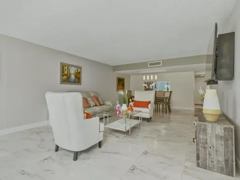 6698 N 10th Avenue Avenue N Lake Worth FL 33467