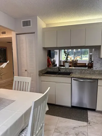 6698 10th Avenue N Greenacres FL 33467