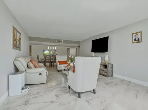 6698 N 10th Avenue Avenue N Lake Worth FL 33467