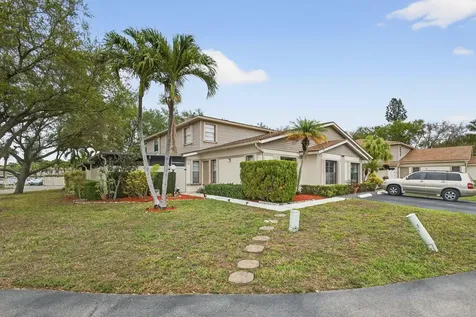 4499 Willow Pond Road West Palm Beach FL 33417