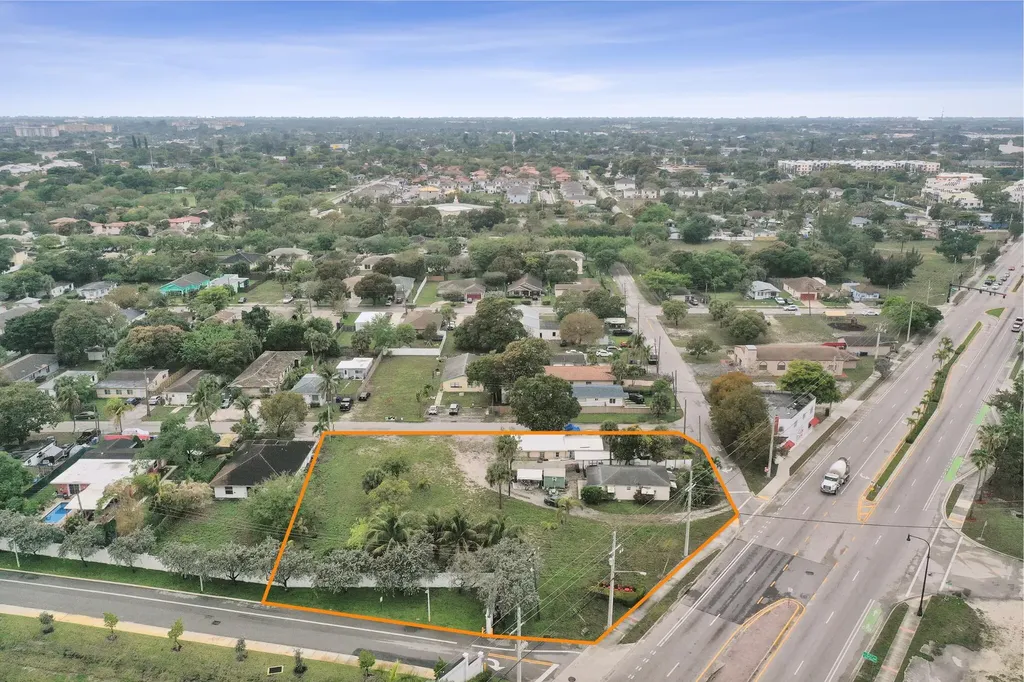 1412 B NW 7 Street Pompano Beach FL 33069