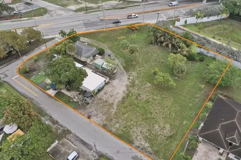 1412 B NW 7 Street Pompano Beach FL 33069