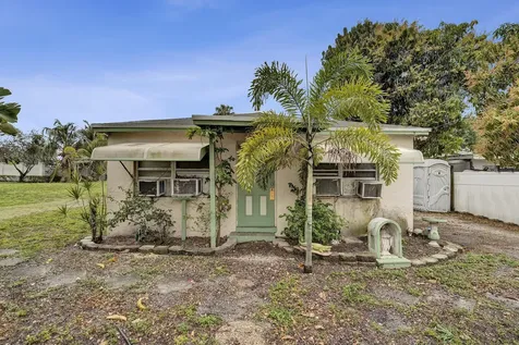 1412 B NW 7 Street Pompano Beach FL 33069
