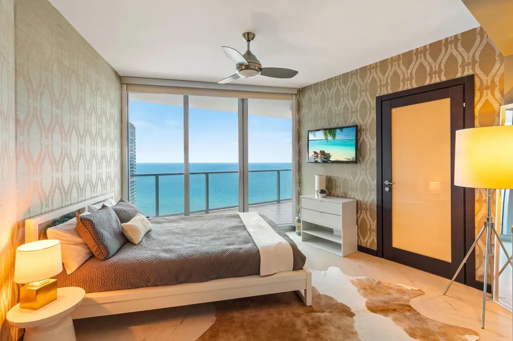 3101 S Ocean Drive Hollywood FL 33019