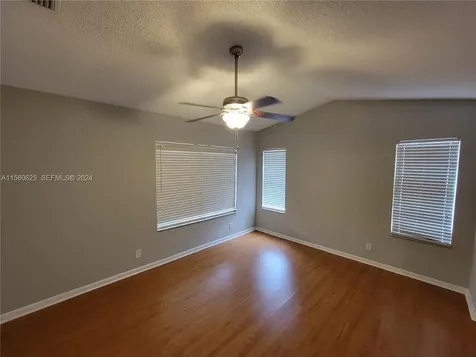 928 Falling Water Road Weston FL 33326