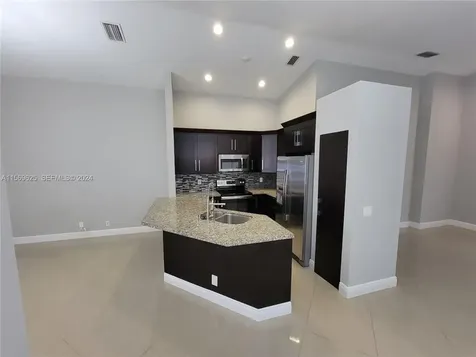 928 Falling Water Road Weston FL 33326