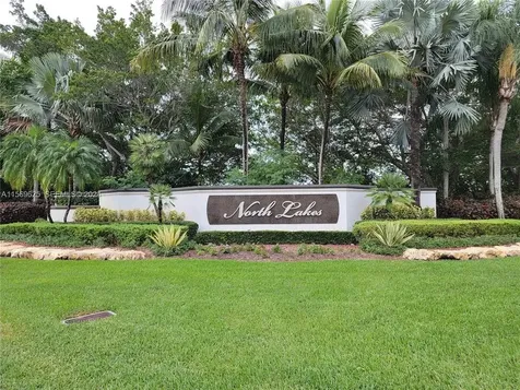 928 Falling Water Road Weston FL 33326