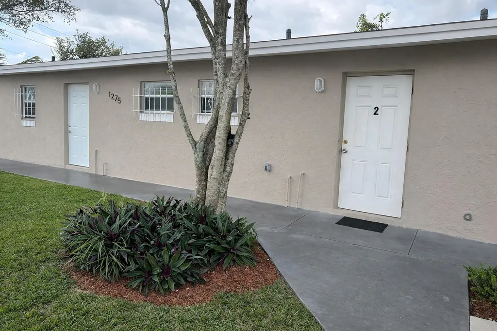 1275 NW 27th Avenue Fort Lauderdale FL 33311