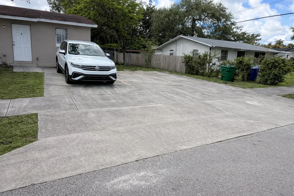 1275 NW 27th Avenue Fort Lauderdale FL 33311