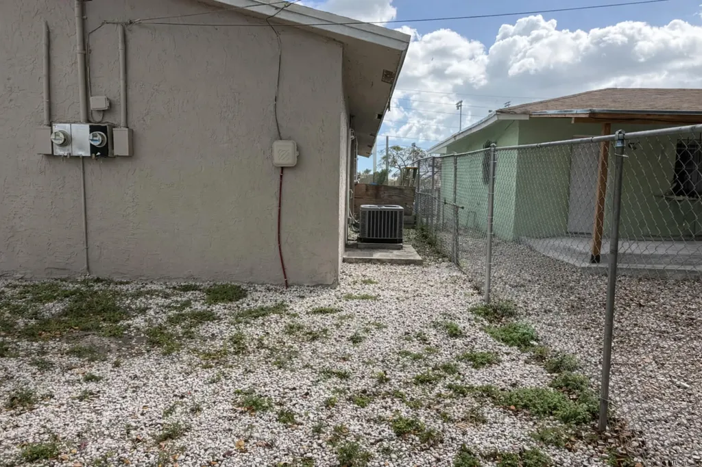 1275 NW 27th Avenue Fort Lauderdale FL 33311
