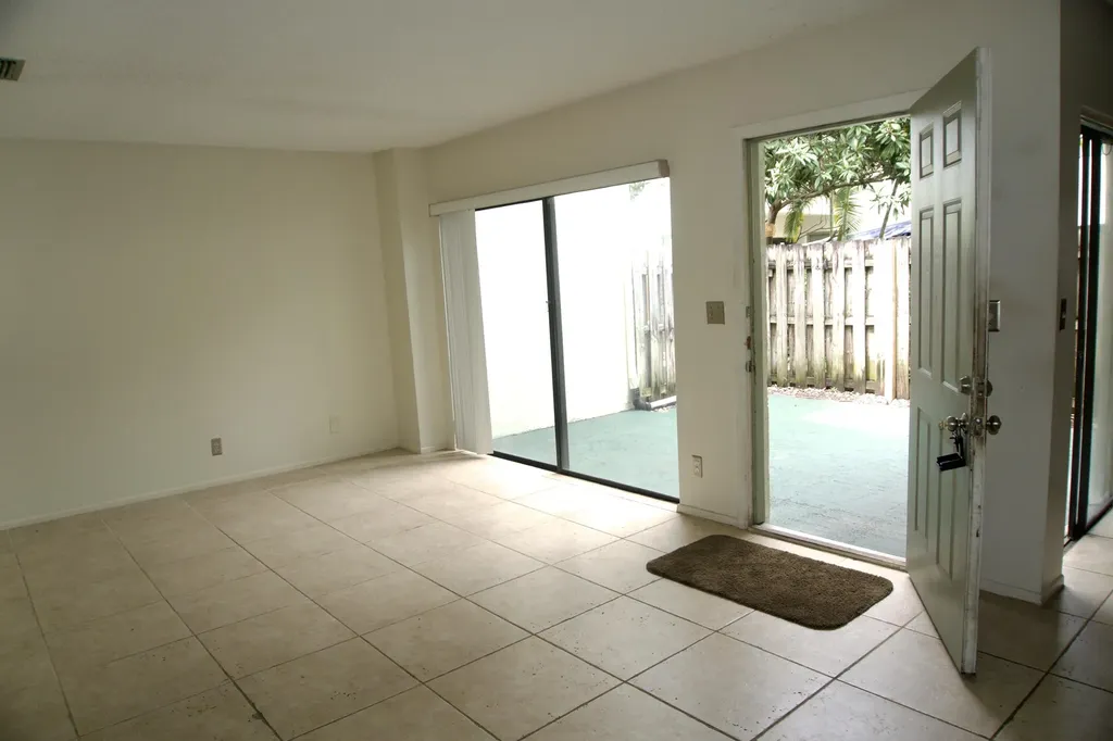 4320 Lilac Street Palm Beach Gardens FL 33410