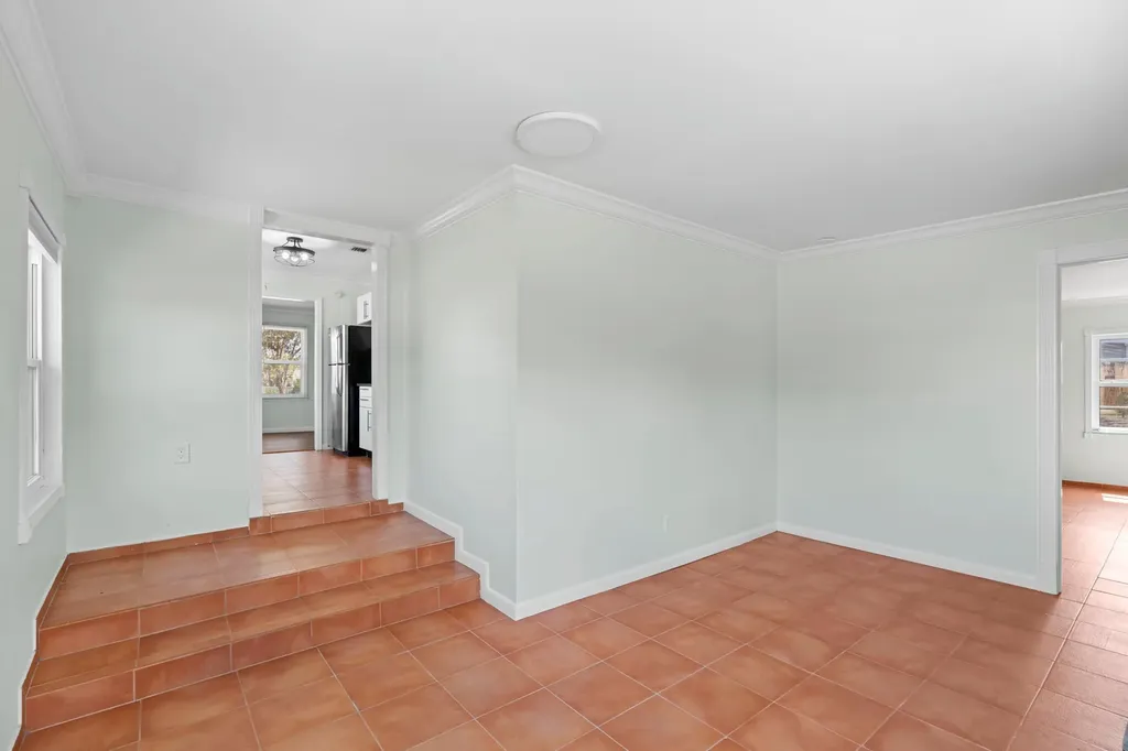 5901 Garden Avenue West Palm Beach FL 33405