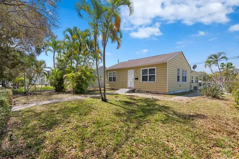5901 Garden Avenue West Palm Beach FL 33405