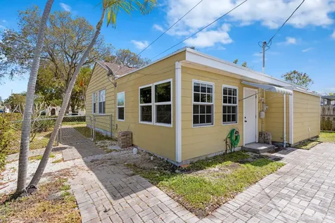 5901 Garden Avenue West Palm Beach FL 33405