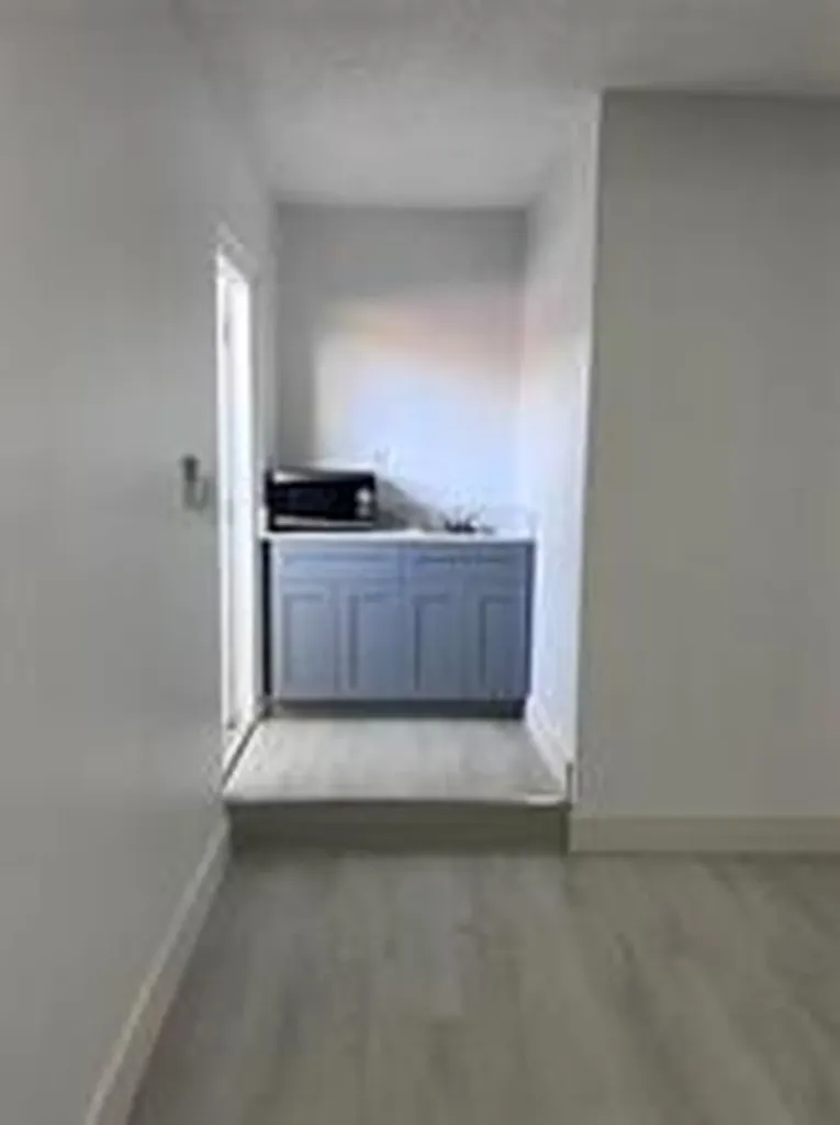1136 NW 5th Court Fort Lauderdale FL 33311