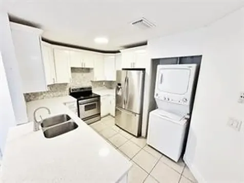 1136 NW 5th Court Fort Lauderdale FL 33311