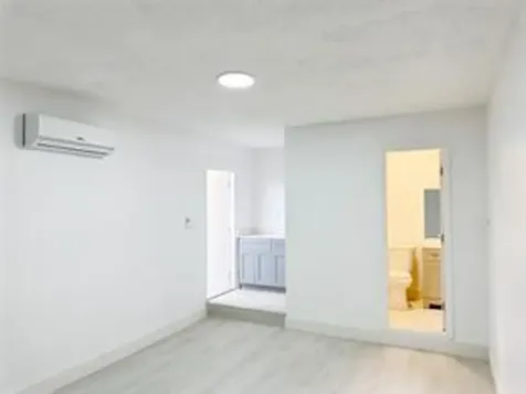 1136 NW 5th Court Fort Lauderdale FL 33311