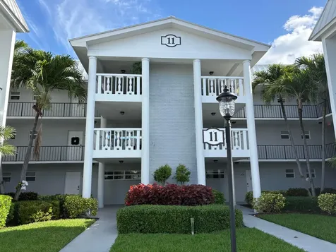 11 Colonial Club Drive Boynton Beach FL 33435