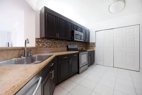 7751 Southampton Terrace Tamarac FL 33321
