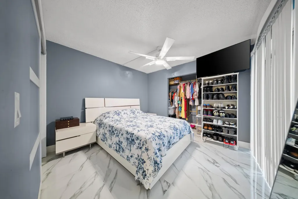 1524 Forest Lakes Circle West Palm Beach FL 33406