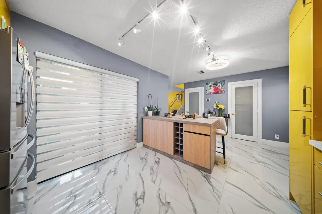 1524 Forest Lakes Circle West Palm Beach FL 33406